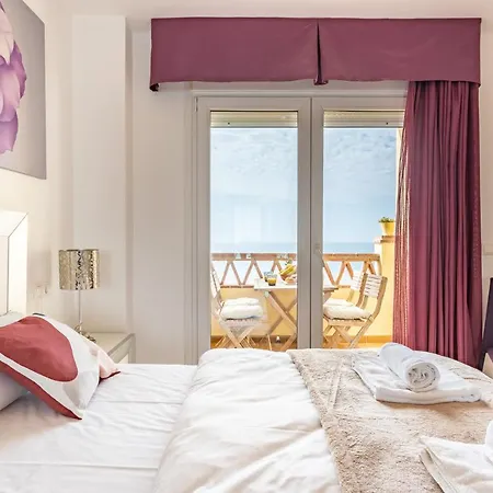Spectacular Sea Views Parking And Pool Apartment
