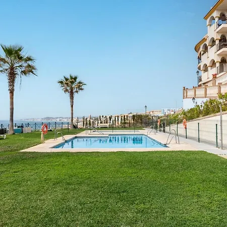 Spectacular Sea Views Parking And Pool Apartment