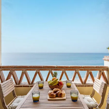 Spectacular Sea Views Parking And Pool Apartment *