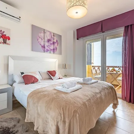 Spectacular Sea Views Parking And Pool Apartment *